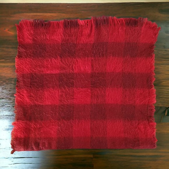TUCKER & TATE Fuzzy Plaid Blanket Scarf - Picture 3 of 4